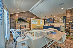 Modern Studio Cabin with Fire Pit, Deck, and BBQ!